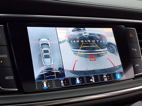 Used 2022 Buick Enclave Avenir w/ Trailering Package, 5000 lbs. image 10