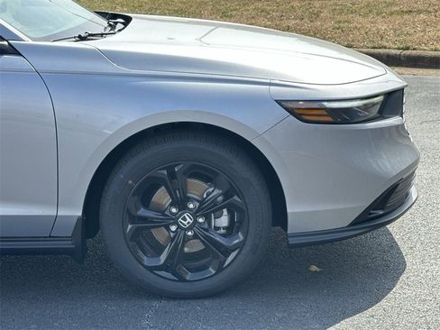 New 2025 Honda Accord SE image 38