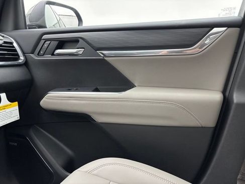 New 2026 GMC Acadia Elevation w/ Elevation Premium Package FWD image 45