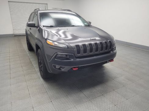 Used 2018 Jeep Cherokee Trailhawk w/ Quick Order Package 27L AWD/4WD image 13