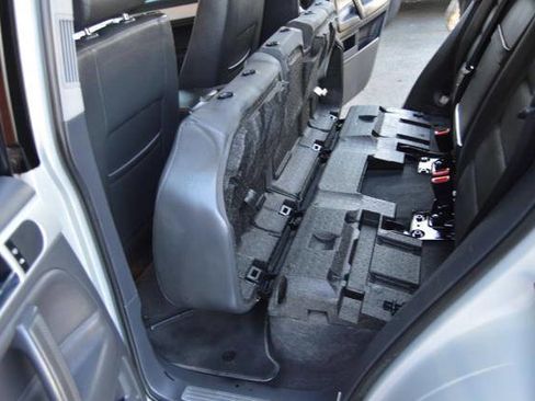 Used 2009 Volkswagen Touareg VR6 image 29