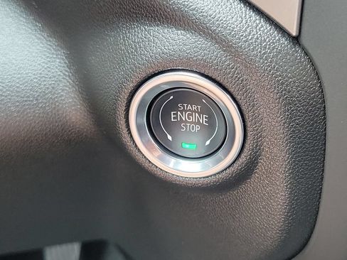 Used 2026 Chevrolet Silverado 1500 Custom RWD image 11