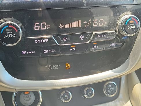 Used 2017 Nissan Murano Platinum w/ Platinum Technology Package FWD image 37