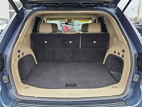 Used 2020 Jeep Grand Cherokee Limited image 31