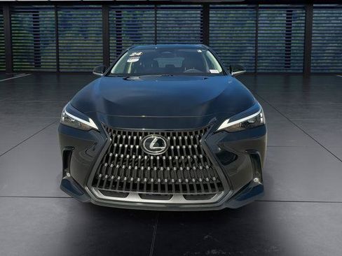 Certified 2024 Lexus NX 250 FWD w/ Towing Package (2000 Lbs) image 3