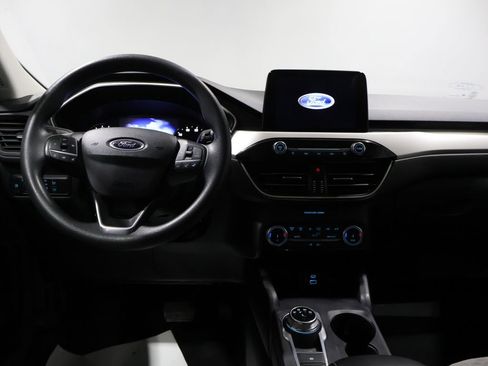 Used 2022 Ford Escape SE image 16