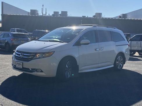 Used 2017 Honda Odyssey Touring image 8