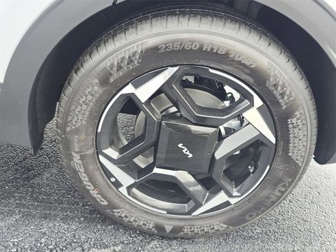 New 2026 Kia Sportage EX image 12