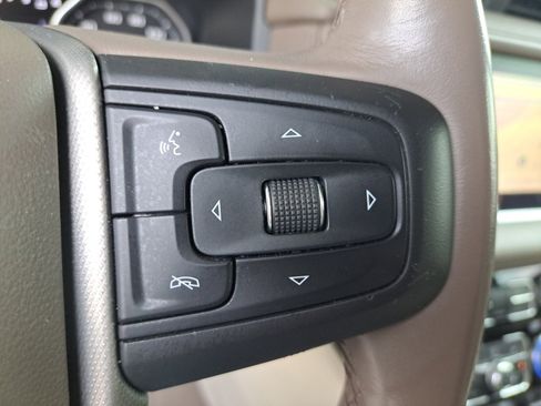 Used 2021 GMC Yukon Denali w/ Denali Premium Package image 35