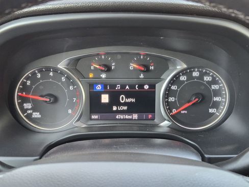 Used 2023 GMC Acadia SLT AWD/4WD image 13