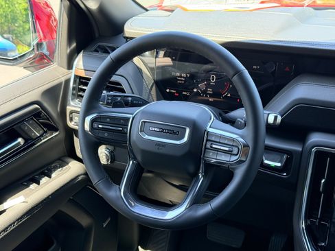 New 2026 GMC Yukon Denali AWD/4WD image 14