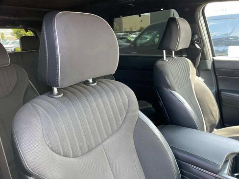 Used 2024 Hyundai Palisade Calligraphy image 28