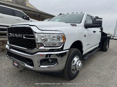 Used 2023 RAM 3500 SLT w/ Quick Order Package 2YG SLT AWD/4WD image 3