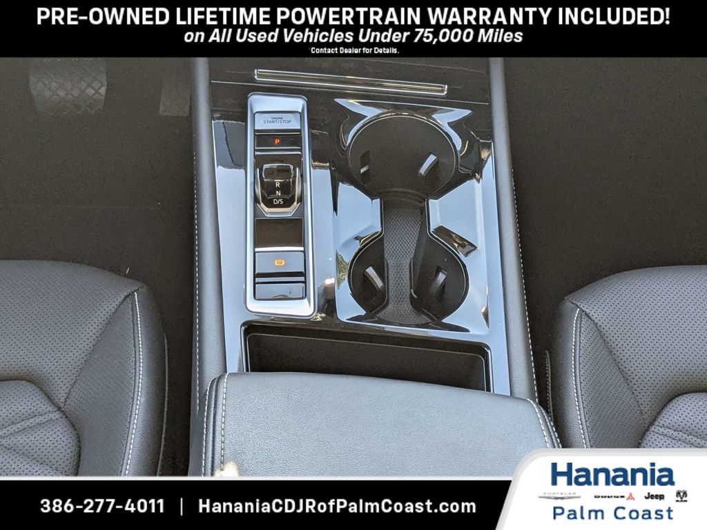 Used 2025 Volkswagen Atlas SE AWD/4WD image 19