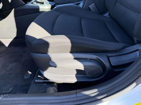 Used 2019 Hyundai Elantra SEL w/ Cargo Package FWD image 14