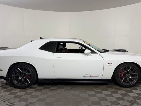 Used 2018 Dodge Challenger R/T Plus RWD image 10