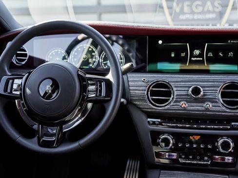 Used 2023 Rolls-Royce Ghost image 58