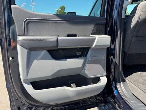 New 2025 Ford F350 XLT w/ Black Appearance Package image 33