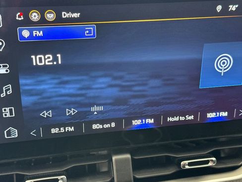 Used 2025 Chevrolet Equinox LT image 17