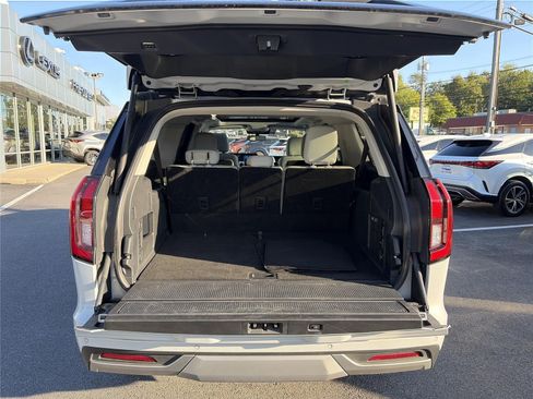 Used 2025 Ford Expedition Max Platinum w/ Driver's Package AWD/4WD image 14
