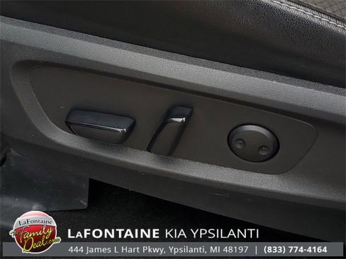 Used 2023 Nissan Pathfinder SL image 11