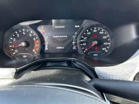 Used 2024 Jeep Compass Latitude AWD/4WD image 9