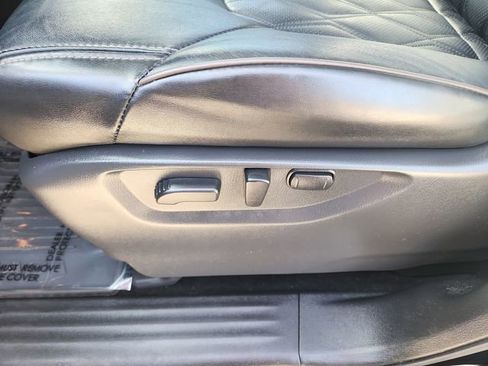Used 2023 Nissan Armada Platinum w/ Captain's Chairs Package RWD image 21