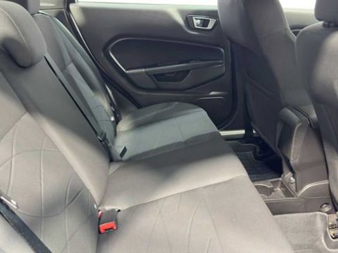 Used 2015 Ford Fiesta SE FWD image 14