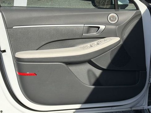 Certified 2025 Hyundai Sonata SE image 10