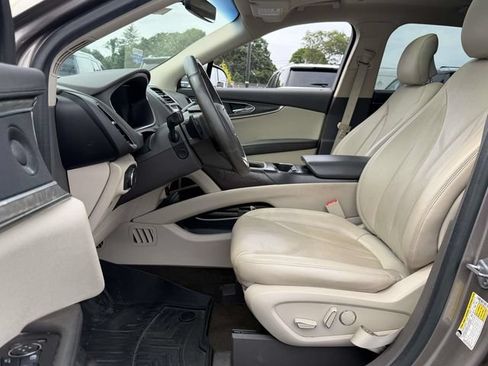 Used 2019 Lincoln Nautilus Reserve AWD/4WD image 10