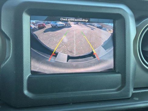 Used 2018 Jeep Wrangler Unlimited Sport S image 13