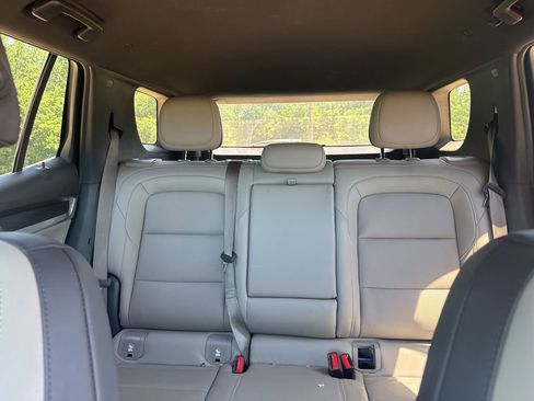 Used 2025 GMC Terrain Elevation w/ Elevation Premium Package AWD/4WD image 10