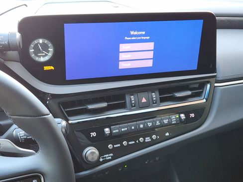 New 2025 Lexus ES 350 w/ Premium Package image 11