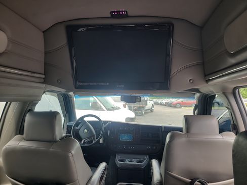 Used 2012 Chevrolet Express 2500 LT RWD image 11
