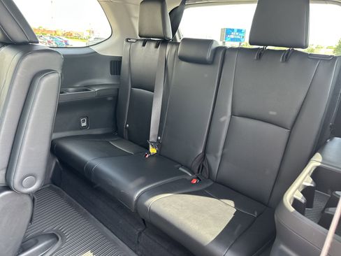 Certified 2024 Toyota Grand Highlander XLE image 25