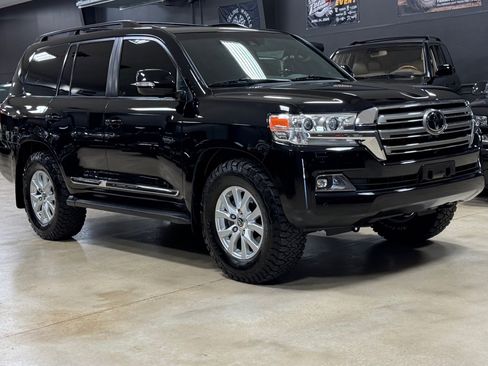 Used 2019 Toyota Land Cruiser AWD/4WD image 26