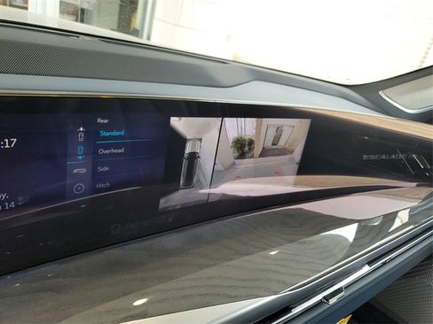 New 2025 Cadillac Escalade IQ Luxury 2 image 17