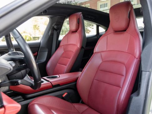 Certified 2022 Porsche Taycan 4S image 5