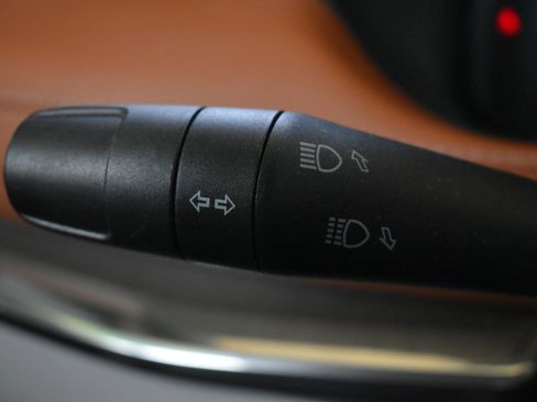 Used 2023 Jeep Compass Limited w/ Elite Group AWD/4WD image 24