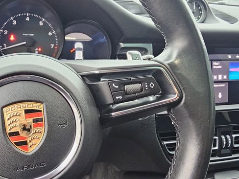 Used 2023 Porsche Macan image 31