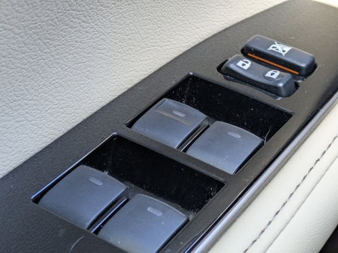 Used 2018 Lexus ES 350 w/ Premier Package FWD image 22