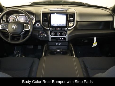 New 2026 RAM 1500 Express AWD/4WD image 13