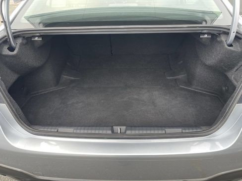 Used 2020 Subaru Legacy Premium image 7