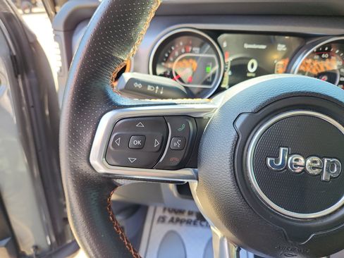 Used 2022 Jeep Gladiator Mojave w/ Trailer Tow Package AWD/4WD image 28