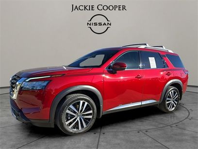 Certified 2024 Nissan Pathfinder Platinum w/ Cargo Package