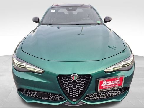 New 2025 Alfa Romeo Giulia w/ Driving Assist Package RWD image 8
