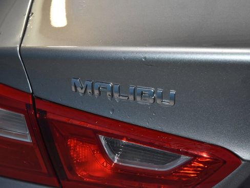 Used 2025 Chevrolet Malibu LT image 25