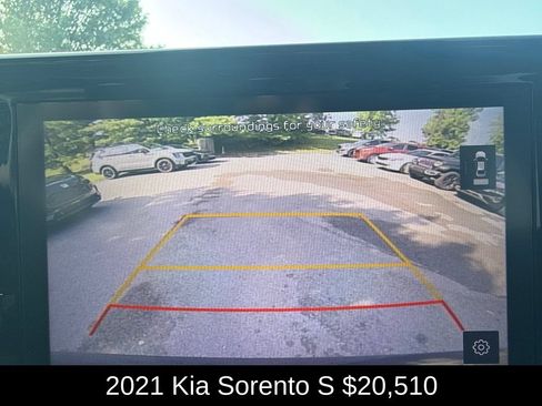 Used 2021 Kia Sorento S FWD image 25