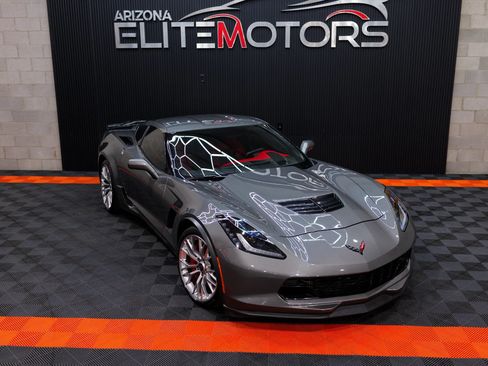 Used 2016 Chevrolet Corvette Z06 w/ 2LZ Preferred Equipment Group RWD image 3
