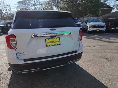Used 2021 Ford Explorer XLT w/ Equipment Group 202A image 7